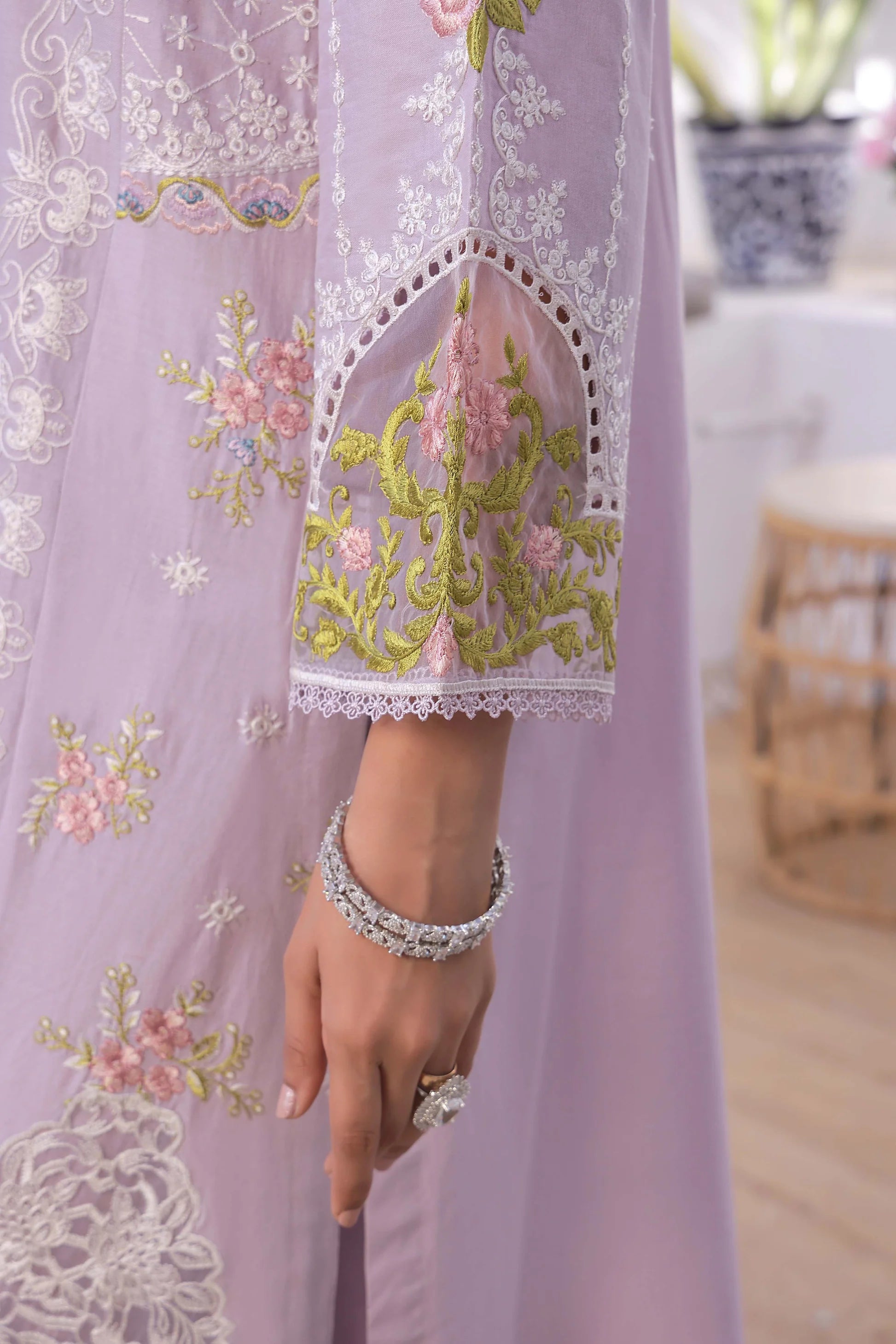 Selina – Ayzel (Original Pakistani)