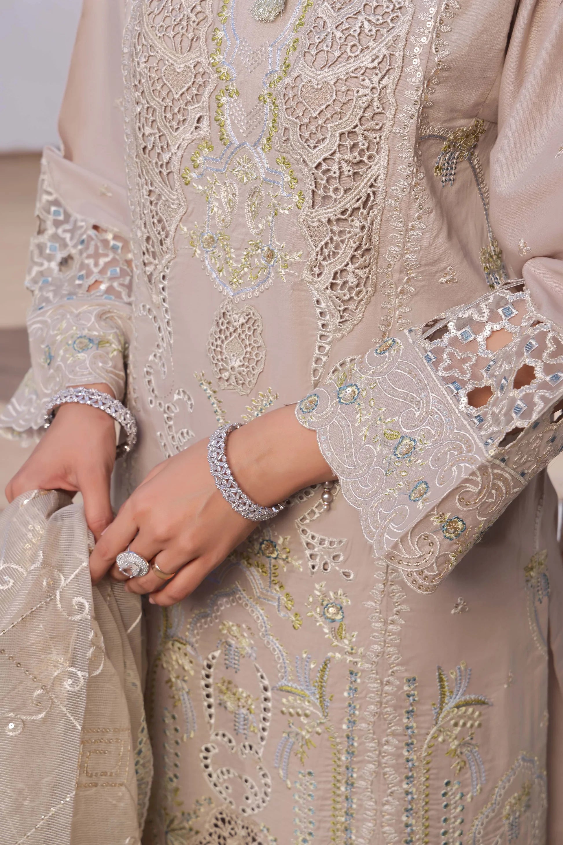 Inezah – Ayzel (Original Pakistani)