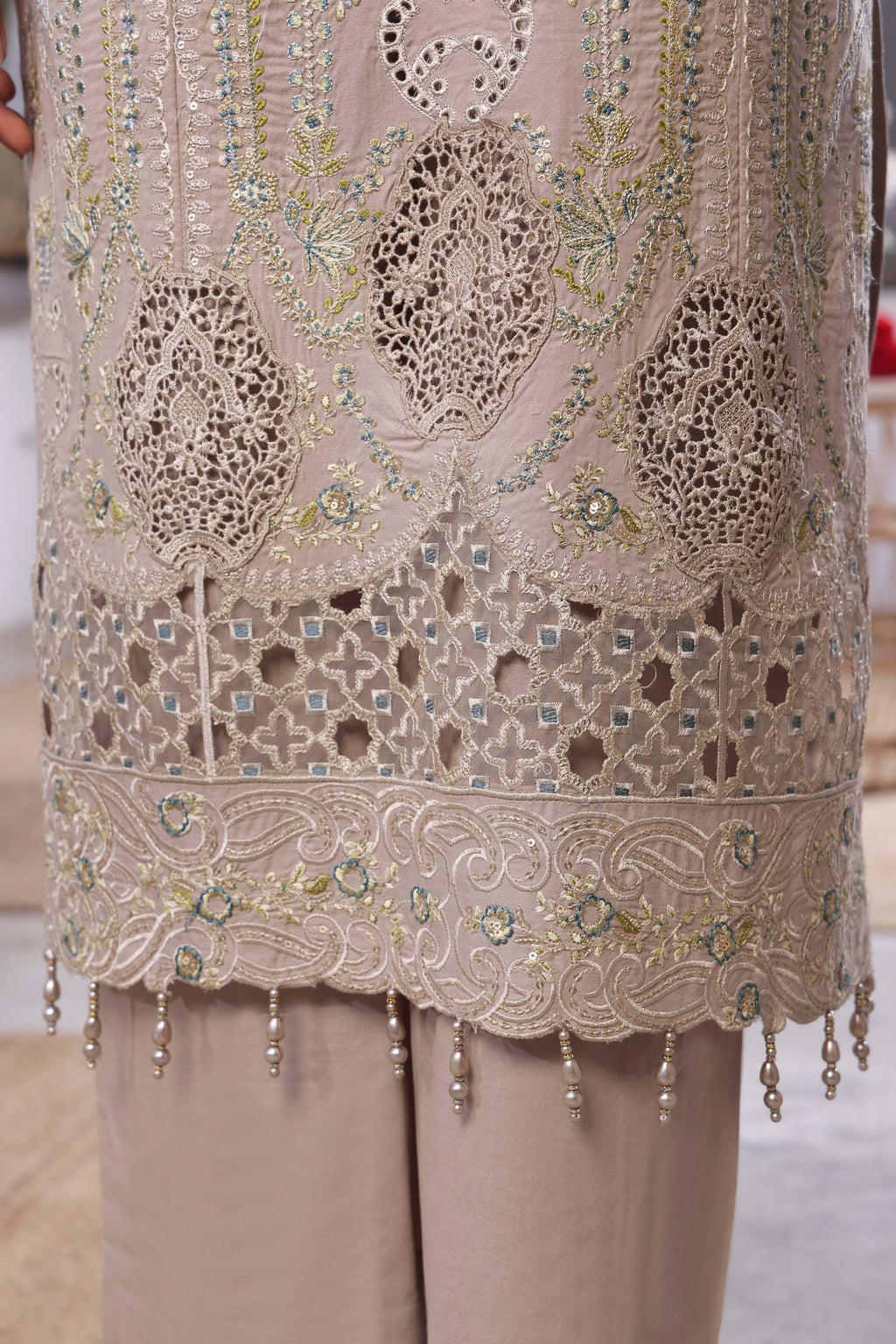 Inezah – Ayzel (Original Pakistani)